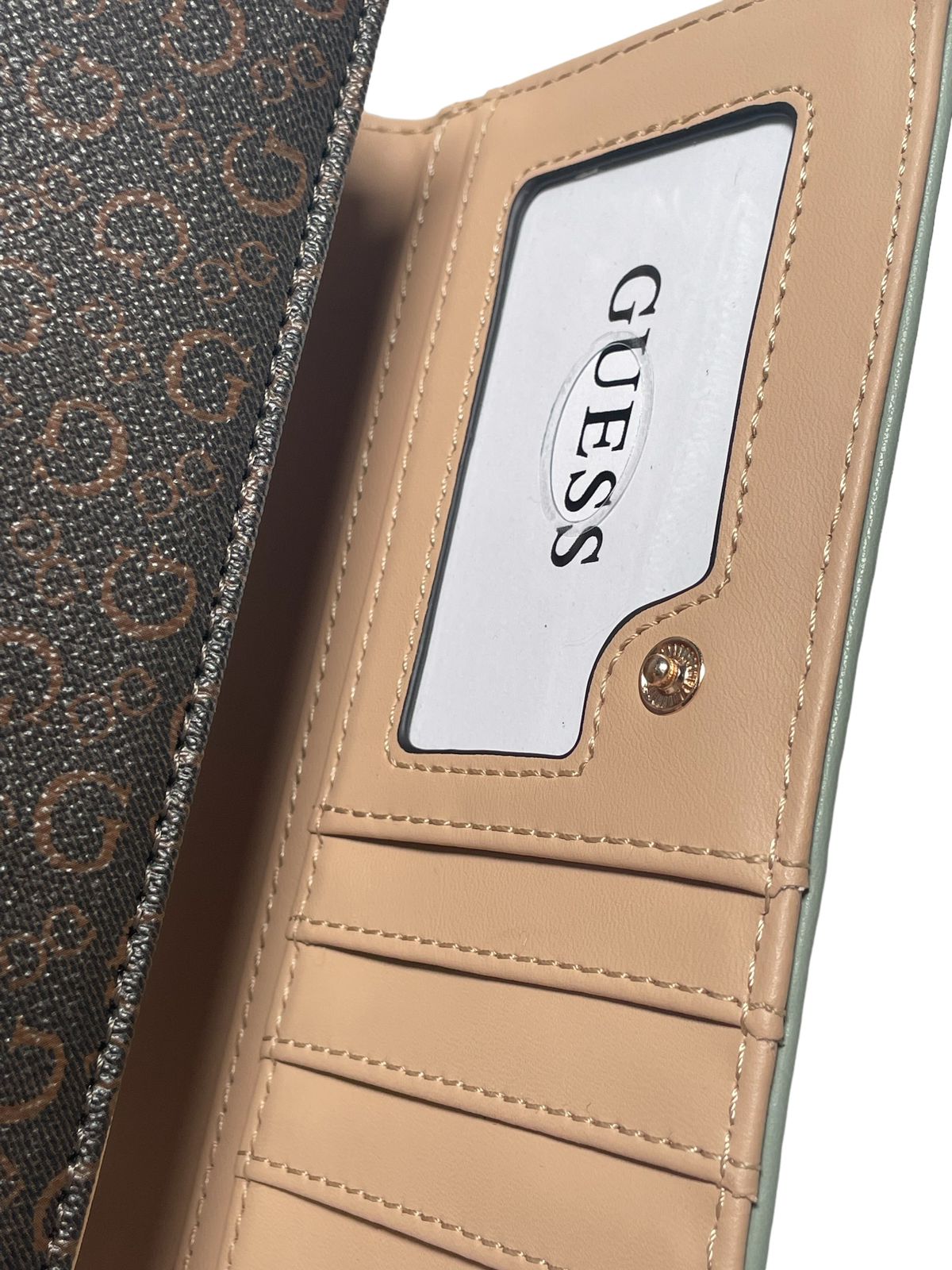 CARTERA DE MANO GUESS